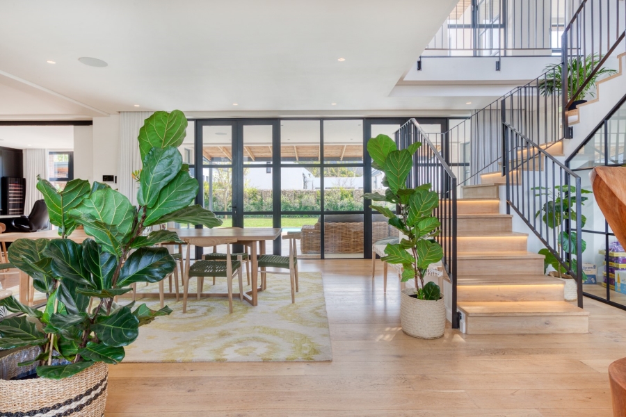 6 Bedroom Property for Sale in Constantia Western Cape